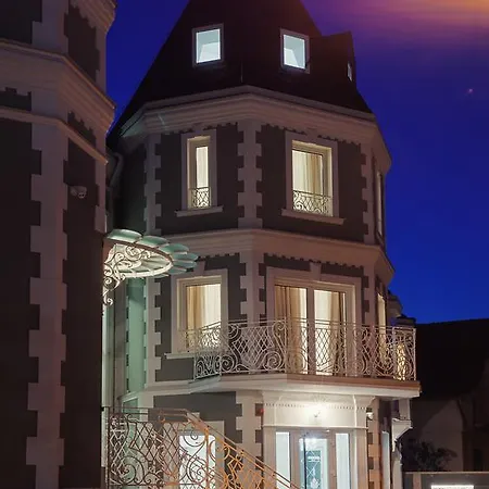 Castello Boutique Hotel 4*