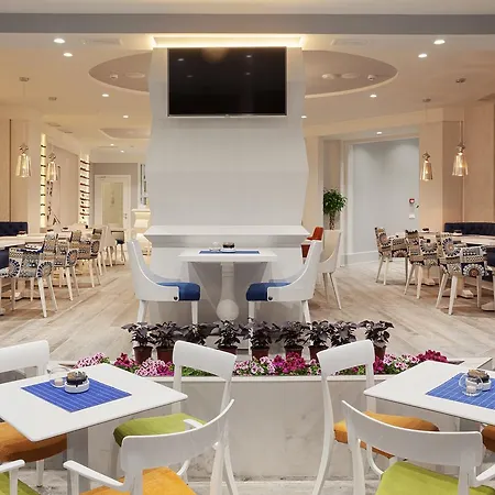 Castello Boutique Hotel 4*